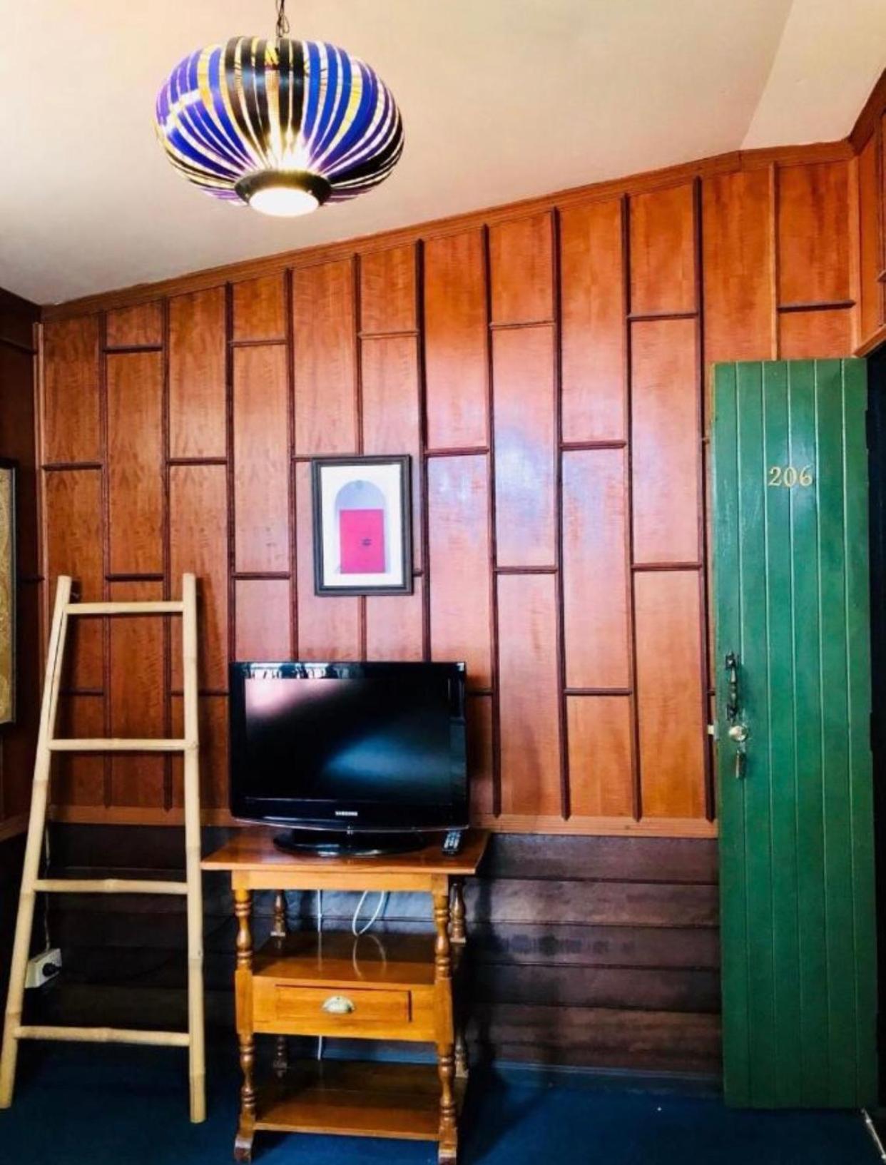 Nearthepark Boutique House Hostel เชียงใหม่ ภายนอก รูปภาพ