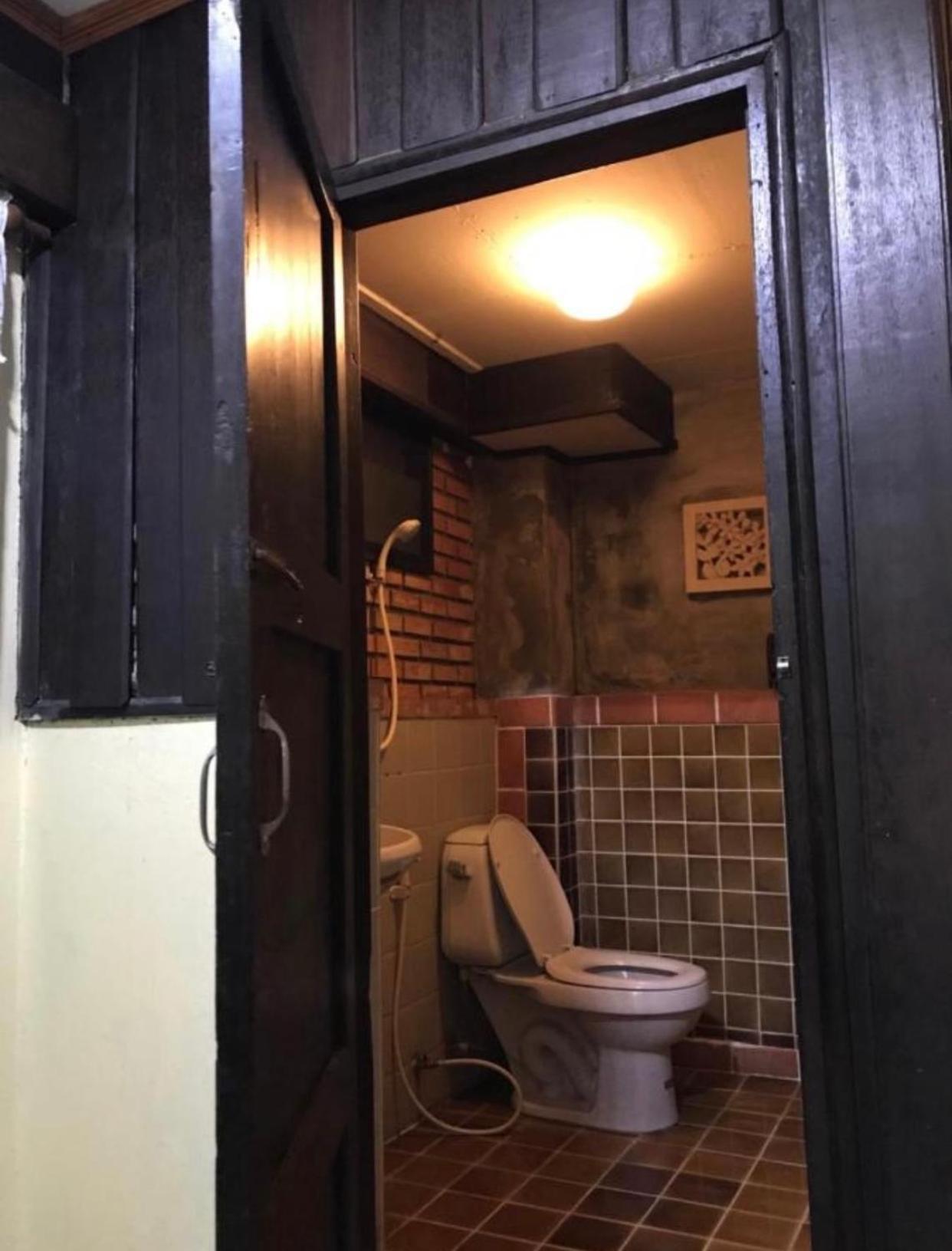 Nearthepark Boutique House Hostel เชียงใหม่ ภายนอก รูปภาพ
