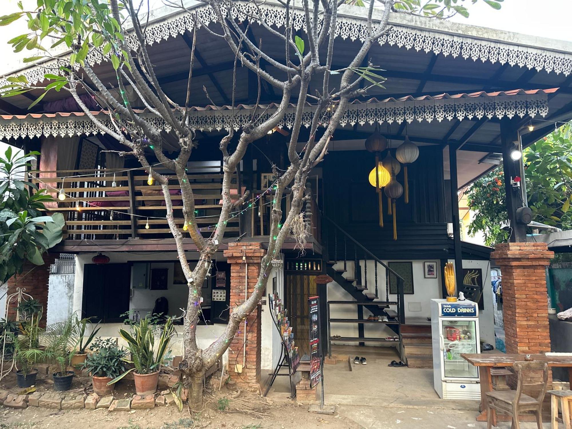Nearthepark Boutique House Hostel เชียงใหม่ ภายนอก รูปภาพ
